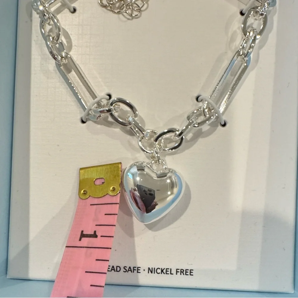 Silver Heart Pendant bracelet-get in on the trend🔥 I have matching necklace too!